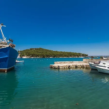 Jelicic Near Sea بيت ضيافة تشوكييتزا